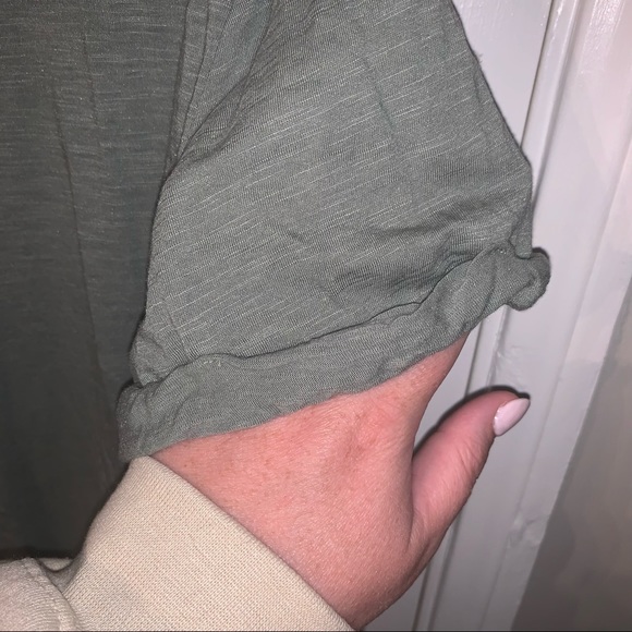 H&M basic tee - Picture 4 of 5